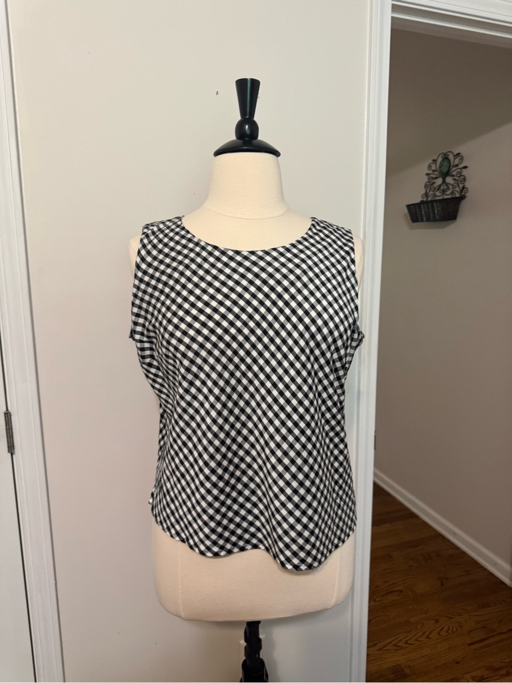 Emma James Black & White Gingham Sleeveless Camisole